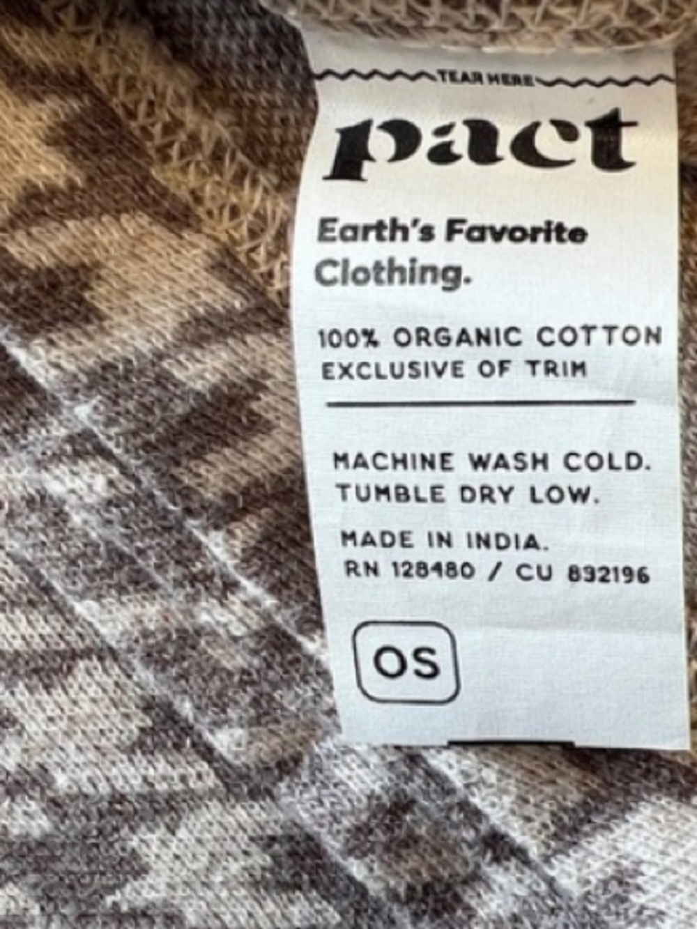 PACT ORGANIC COTTON AIRPLANE TRAVEL WRAP HEATHER GRAY HOUNDSTOOTH